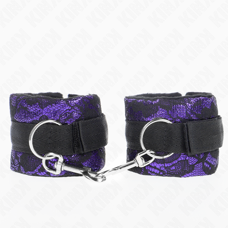 img_190496_9e0573f5ce0bdbf5c11799febb639ba7_1 KINK - ATTENTES-POIGNETS COURTES EN DENTELLE DE VELOURS ET RELIURE EN NYLON VIOLET / NOIR 23 X 6,5 CM – Image 1